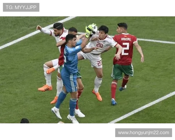 国足勇战韩国激情对决宣传海报展现足球魅力与团结精神