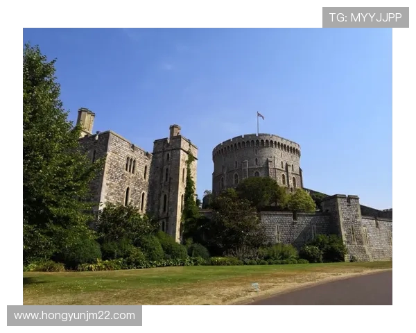 探索埃斯特旺的魅力与文化深度，揭示这座城市的独特风情与历史底蕴